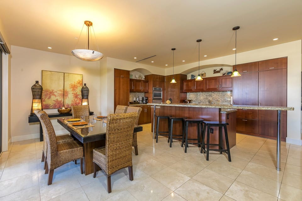 Dining for Six People with Bonus Bartop Seating