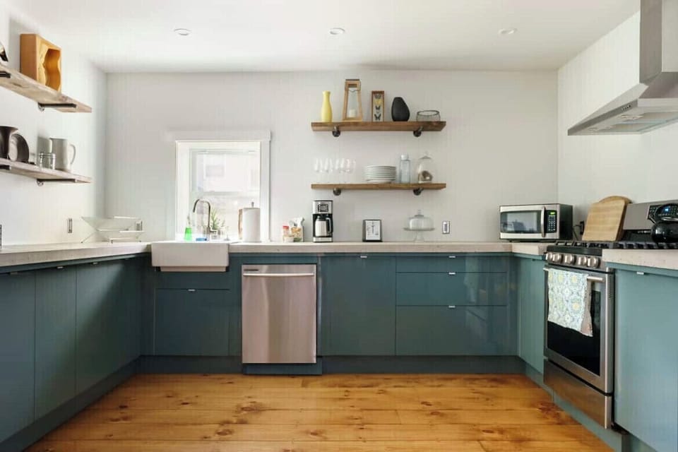 fully loaded kitchen