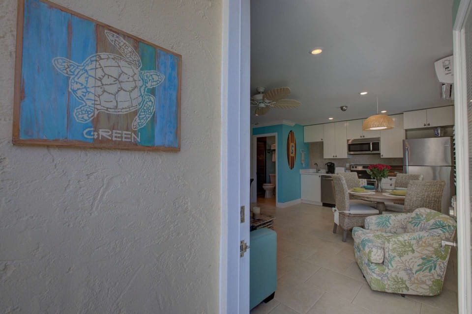 Entry way to the "Green" Condo