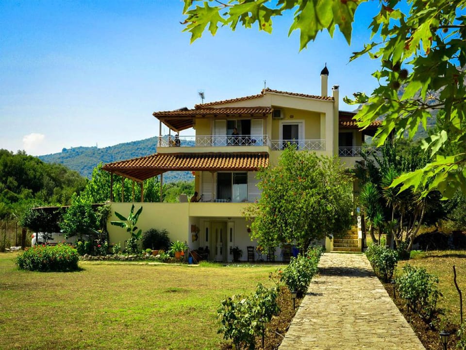 The building of Villa Porto Matzavino