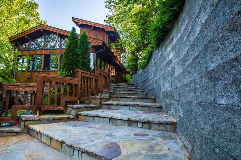 Blue stone steps leading to the entrance 