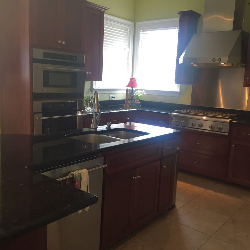 Kitchen Picture 1
