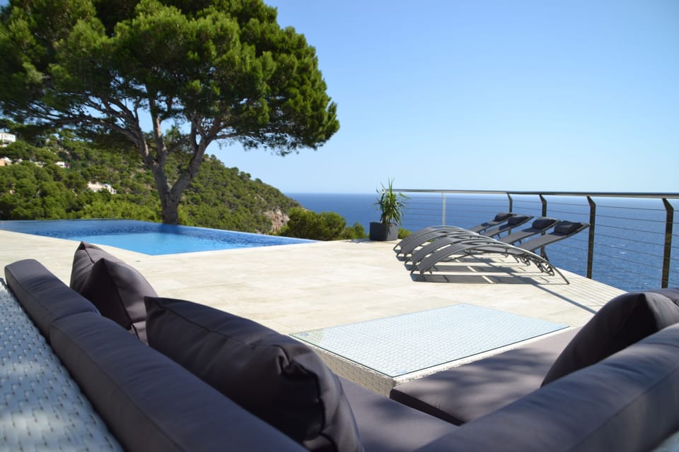 Relax and contemplate the view in the comfort of this beautiful villa