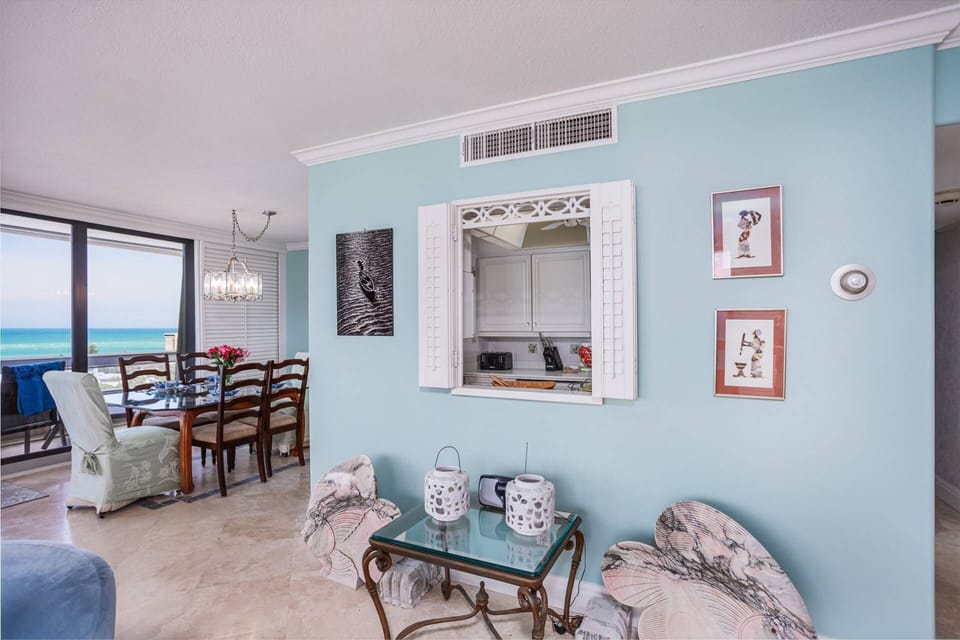 Alley kitchen with a pass thru so the chef won't miss out on awesome ocean views!