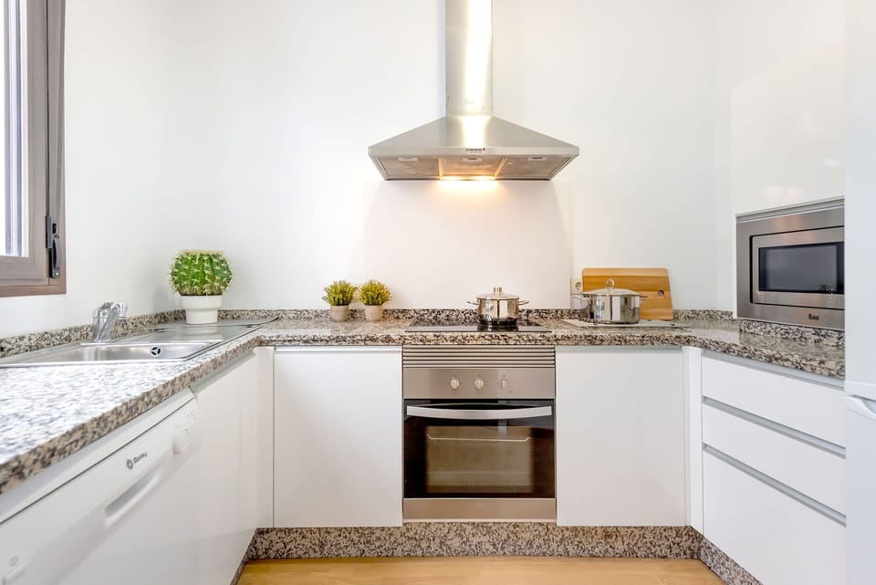 Fridge, microwave, oven, dishwasher