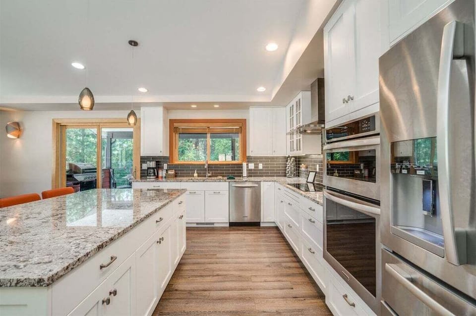 Fully stocked kitchen for all your cooking needs