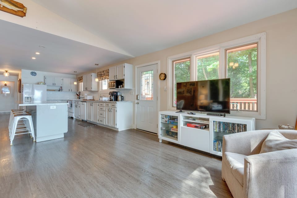 Interior | Open Floor Plan