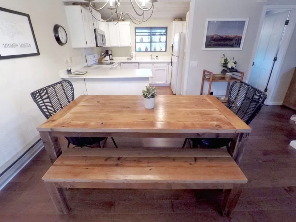 Dining table fits 8