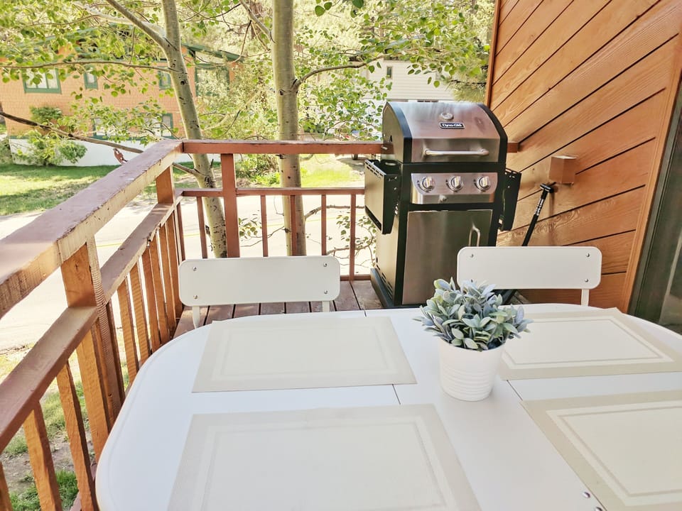 Spacious private patio with BBQ and table/chairs (sometimes put away in winter)