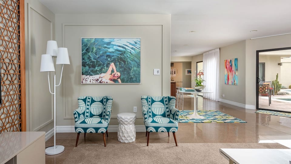 Open and Airy Design – Enjoy a professionally curated interior that flows beautifully from room to room.