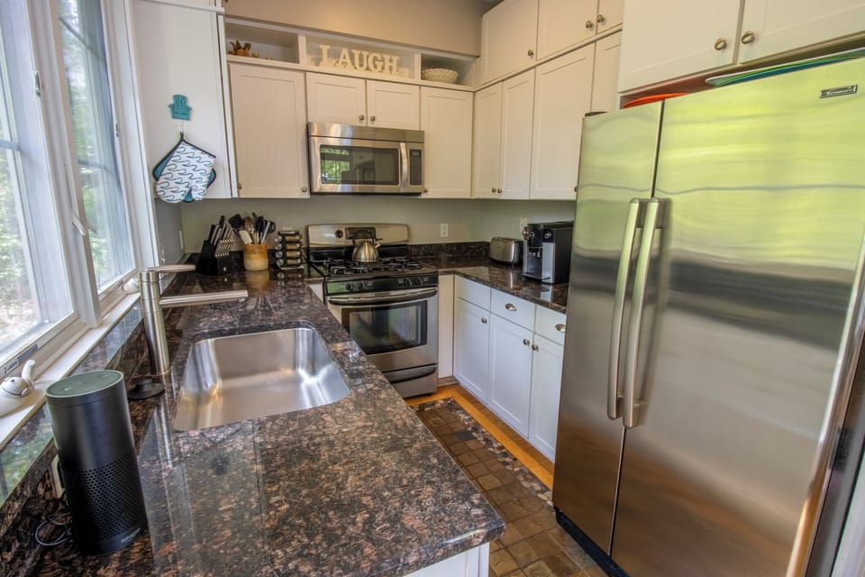 Main Level | Kitchen