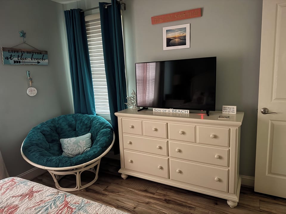 TV with streaming.no cable
