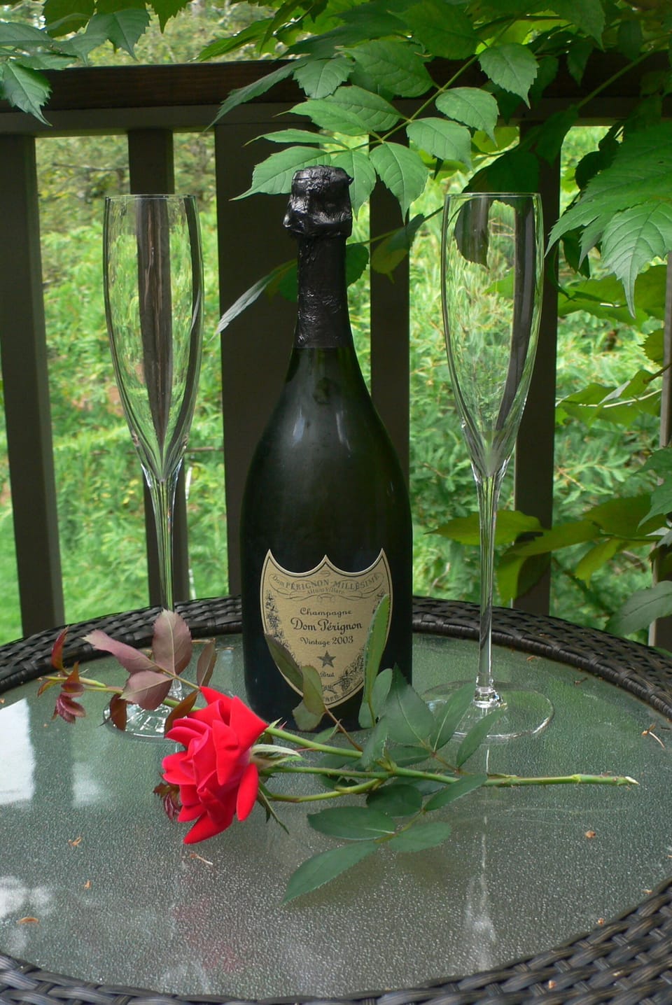 Enjoy your romantic weekend at the Woodstock Chalet!