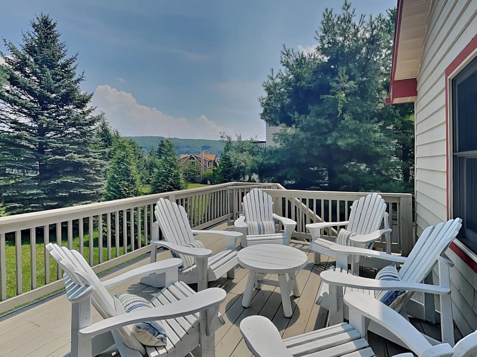 Mountain View Deck