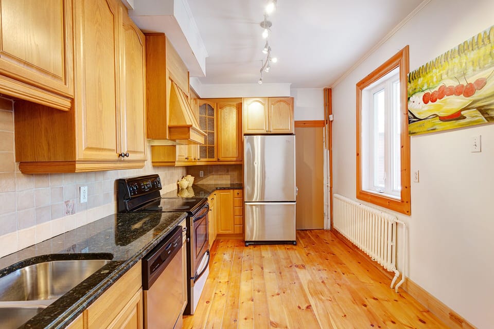 Full Kitchen