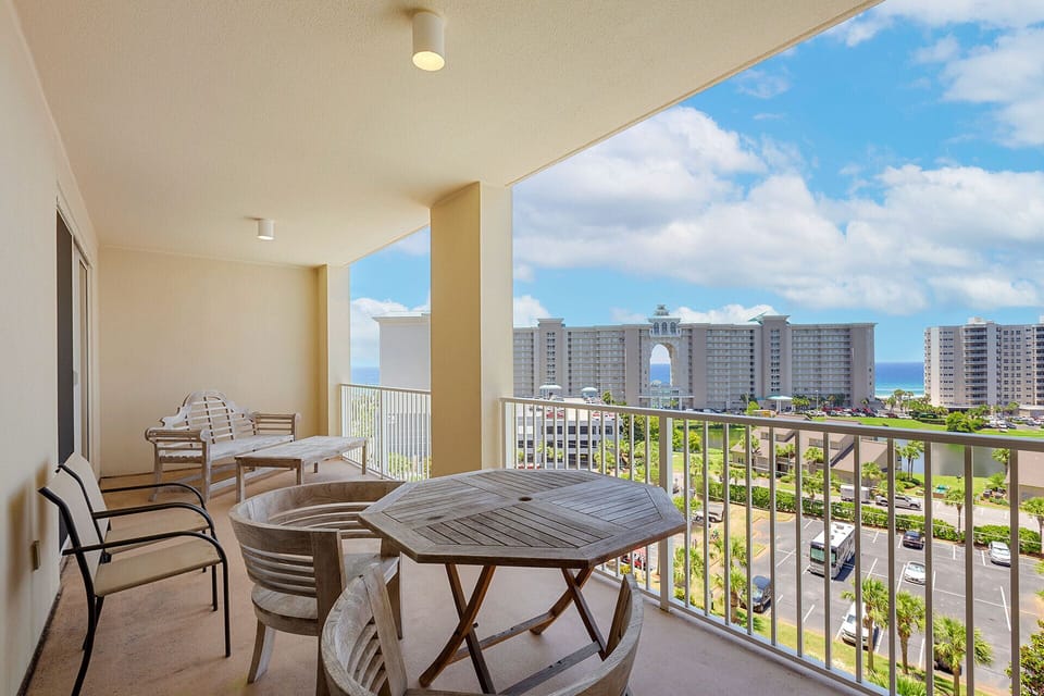 Ariel-Dunes-ii-802-Balcony