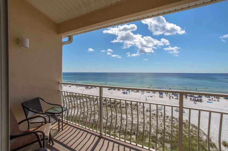 21-Crystal-Sands-305B-Balcony
