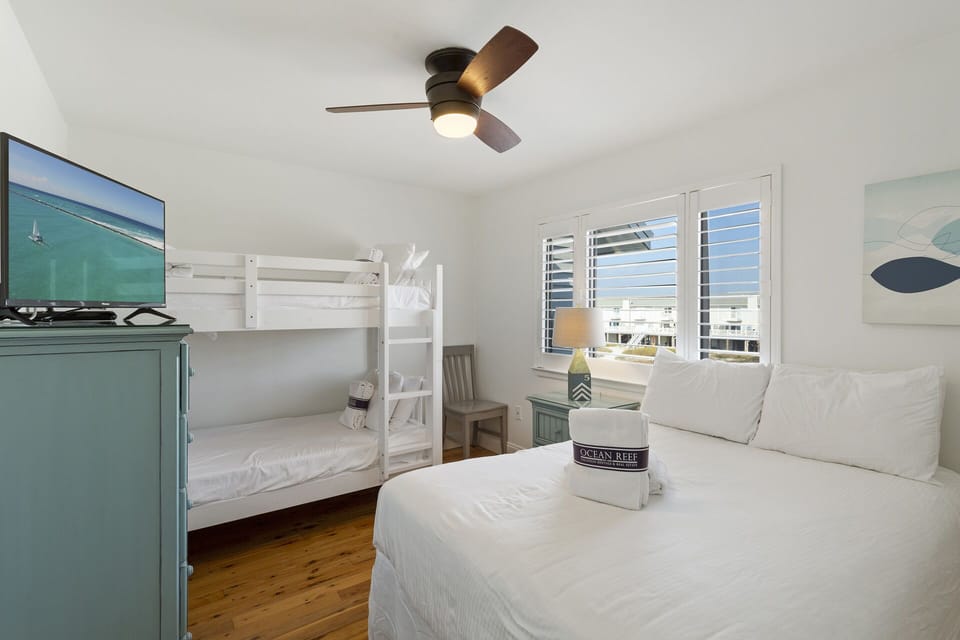 22-Walton-Dunes-14-Bedroom-2