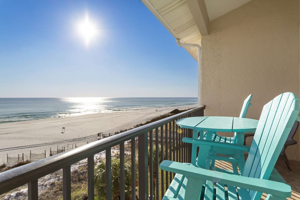 22-Windancer-406-Balcony-Alt