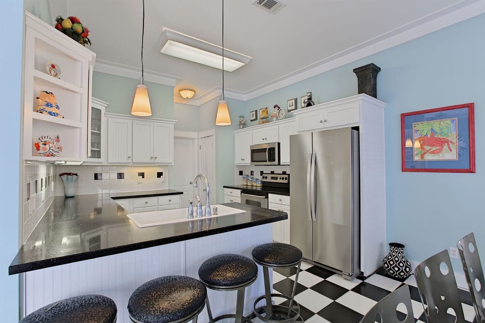 19-Polka-Dot-Bikini-Kitchen