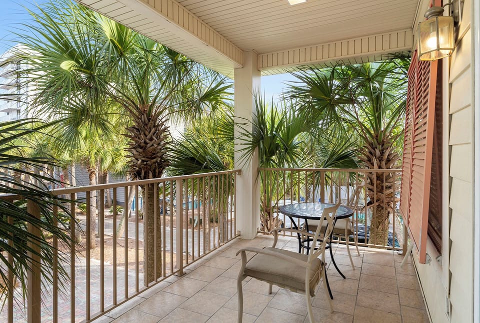 Shell Shack Balcony