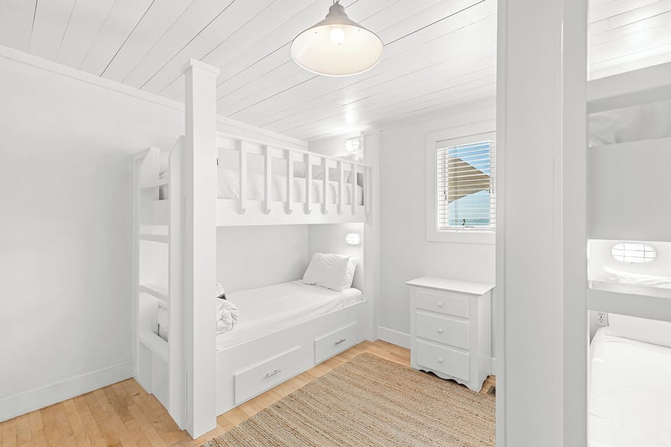 Snowdrift Bunk Room Alt