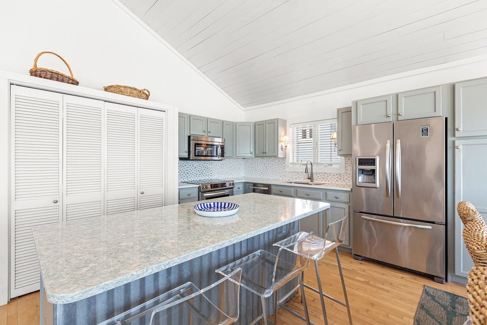 Snowdrift Kitchen Alt 2