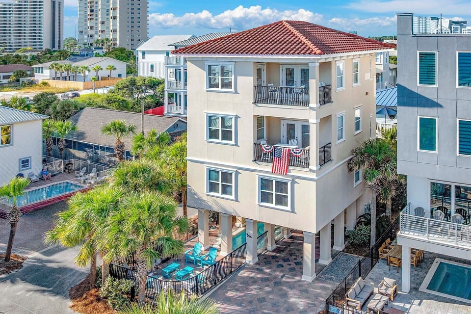 Beach Kisses Exterior