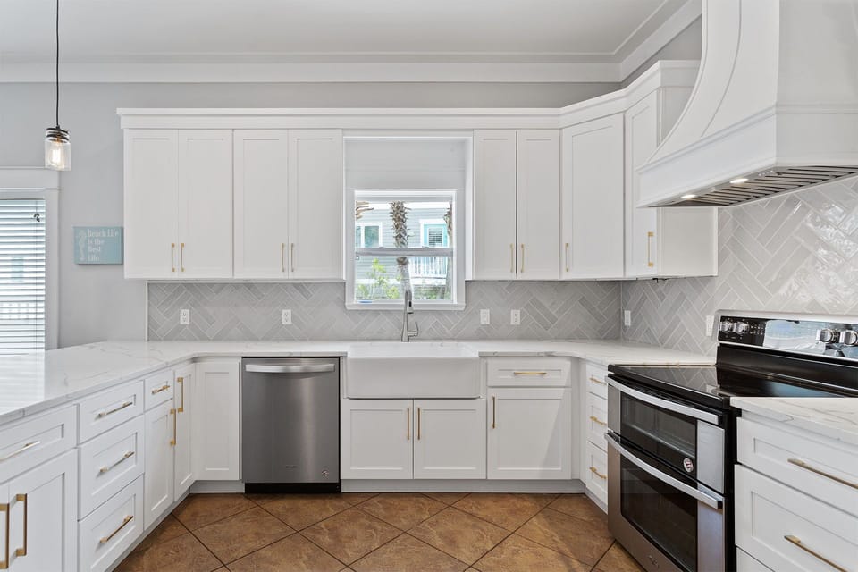 22-Coco-Hut-Kitchen-3