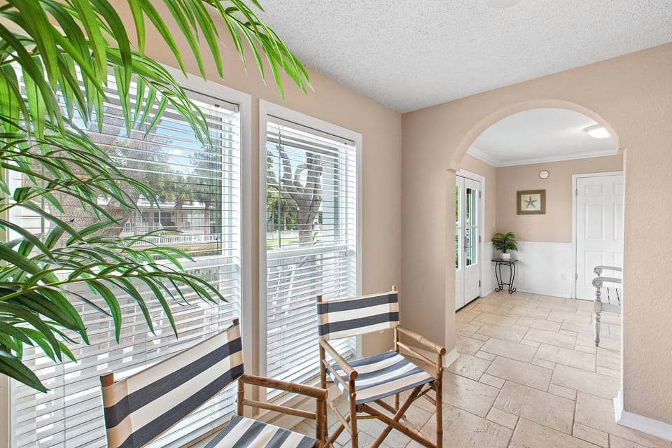 Always Summer Entryway