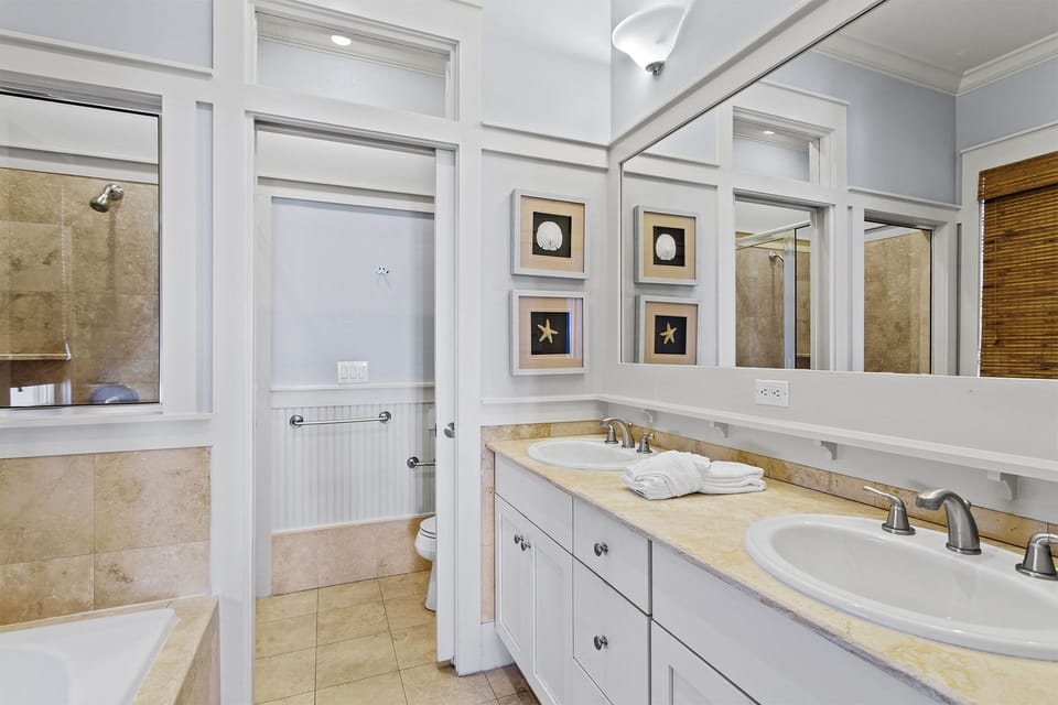 22-Seaduction-Master-Bath-Alt