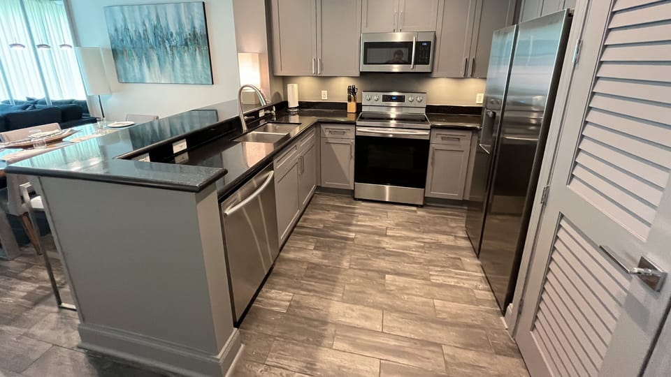 New Samsung Stainless Steel Appliances & LED under cabinet lighting