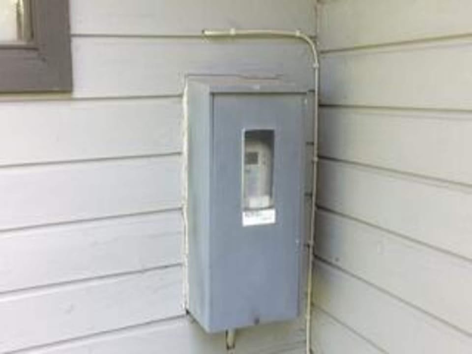 Electricity meter cabinet