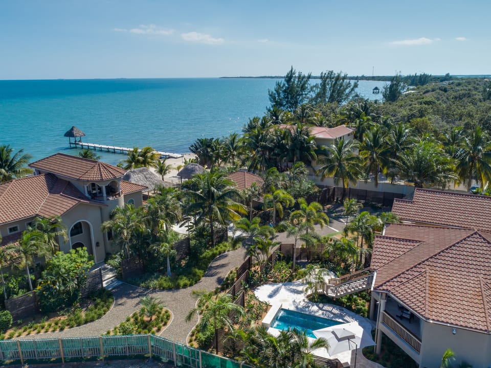 Aerial view from the north showing Seahorse Villa (lower right corner) 