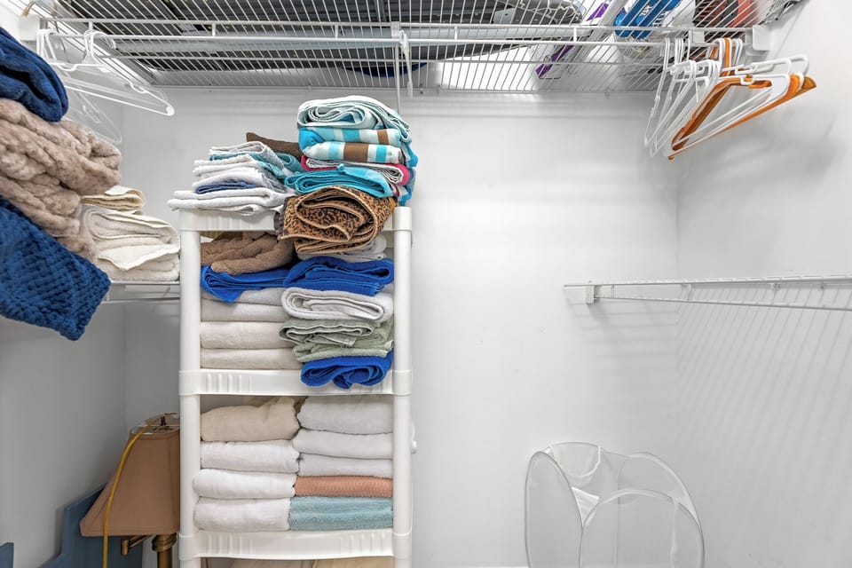 The condo provides all the linens.