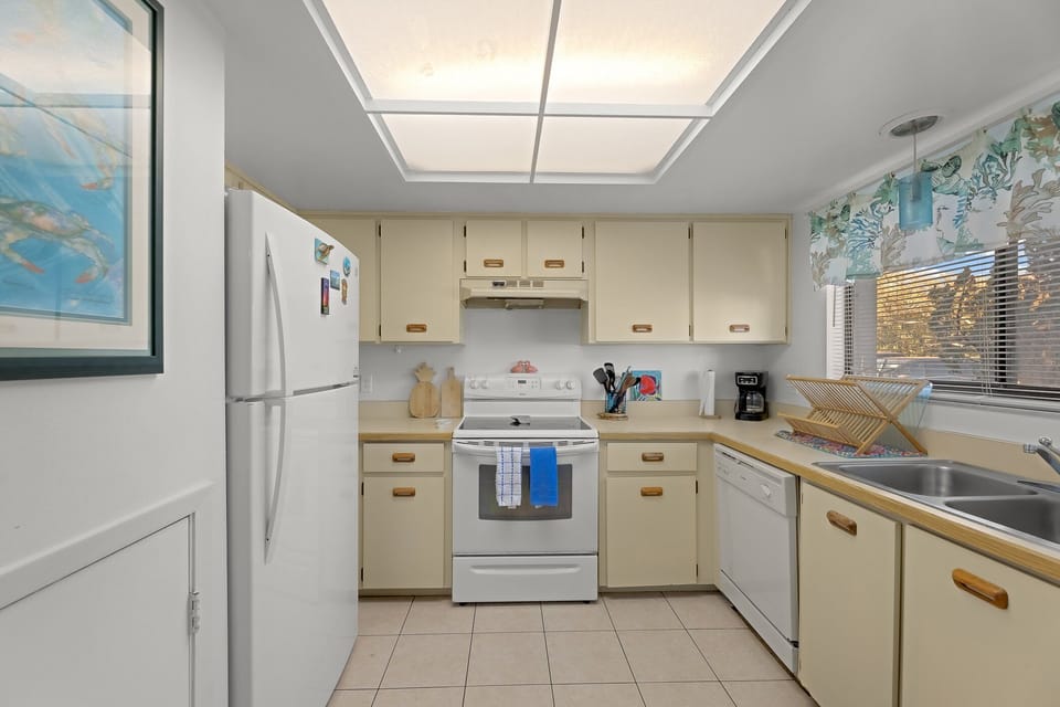 The kitchen is fully equipped.