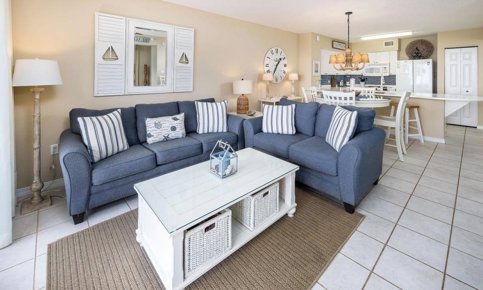 Island Princess #214 Living Room