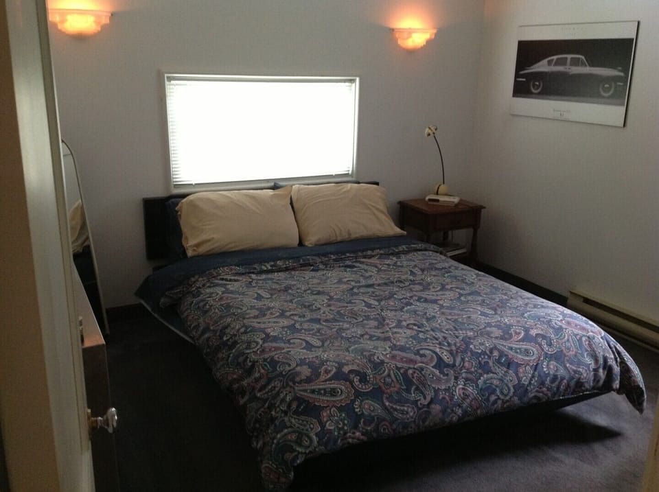 Second bedroom