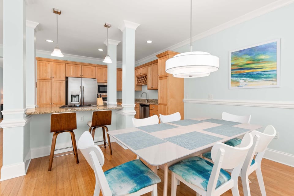 Dining Table with Seating for 6