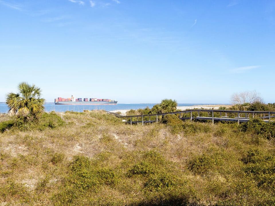 Amazing Views of Dunes, Beach and Bay from private deck