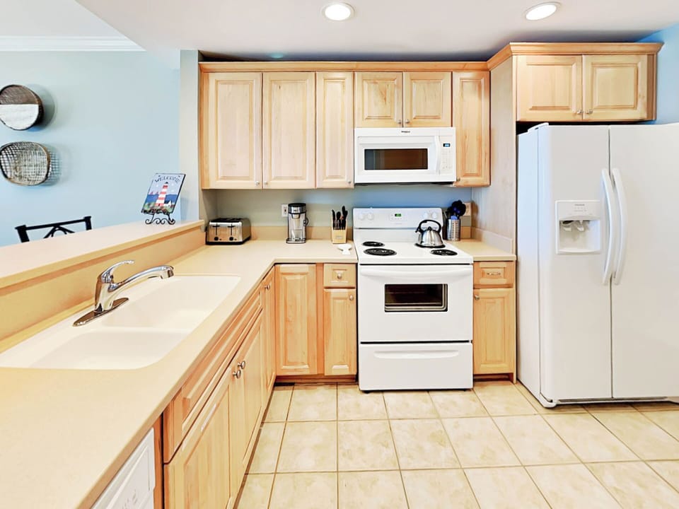 Full Kitchen