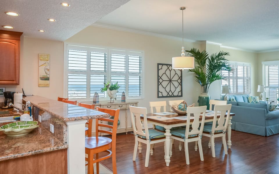 Ocean view dining room with seating for 6.
