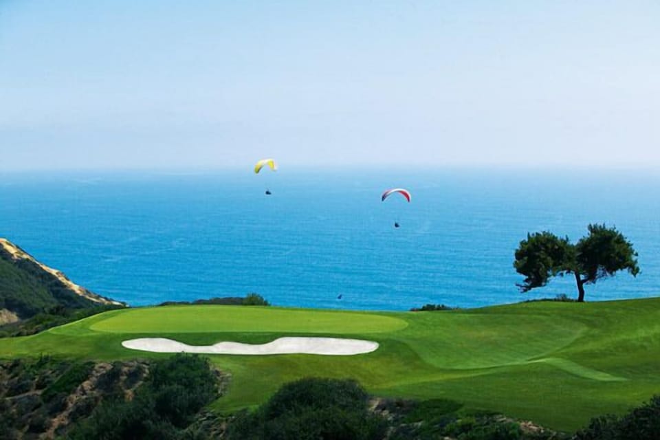 World famous Torrey Pines Golf Course just a five minute drive from the home.