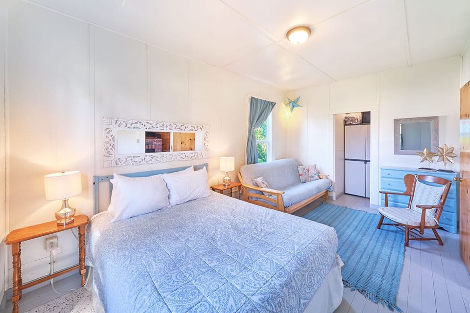 Bedroom 1 - One queen-sized mattress and one queen-futton