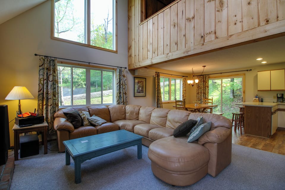 West Dover Vacation Rental | 4BR | 3BA | Step-Free Access | 2,500 Sq Ft