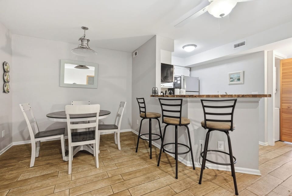 Barstool Seating in Kitchen