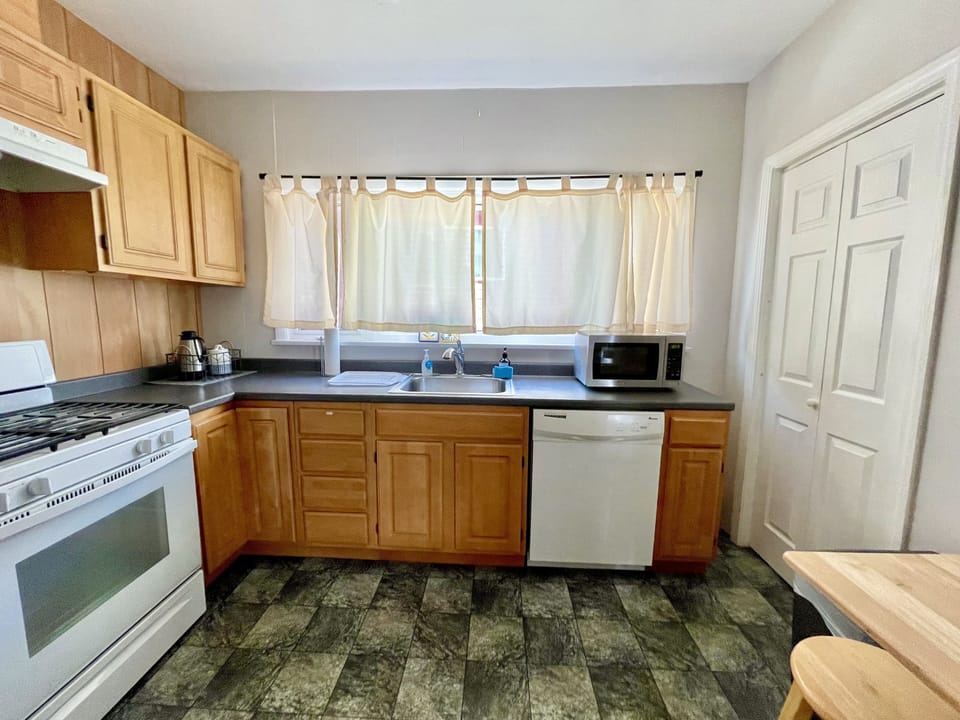 Fully equipped Kitchen to make you feel at home 