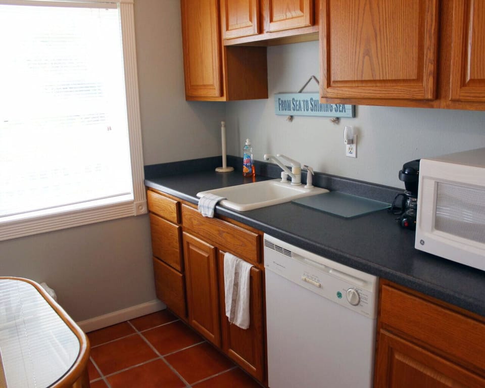 Downstairs kitchen.