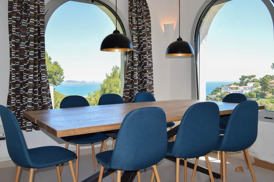 Living and dining  room with sea views and access to terrace-SA PUNTA COSTA BRAV