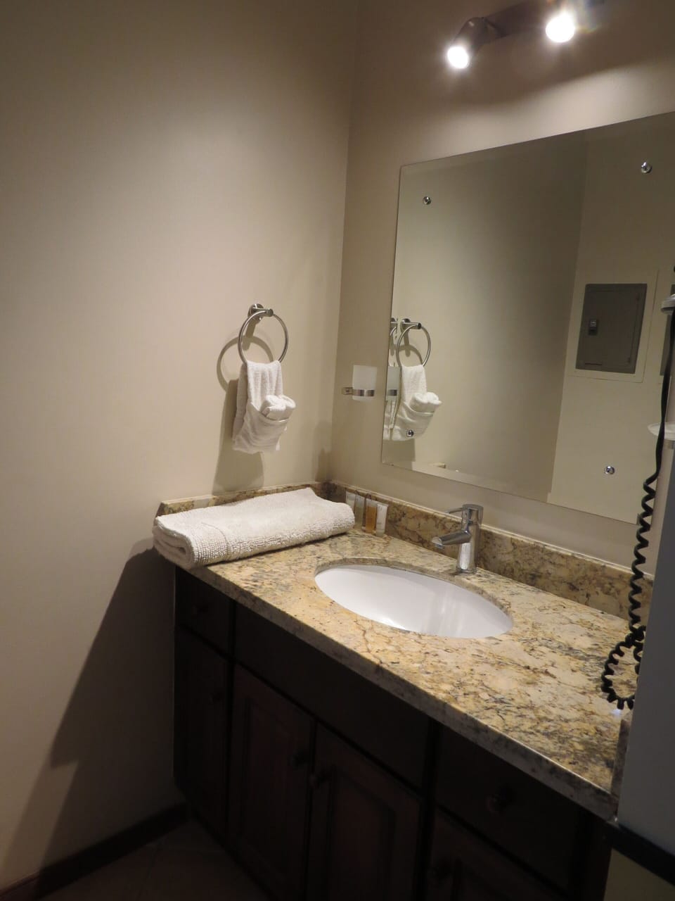 Vanities are the same in both bathrooms